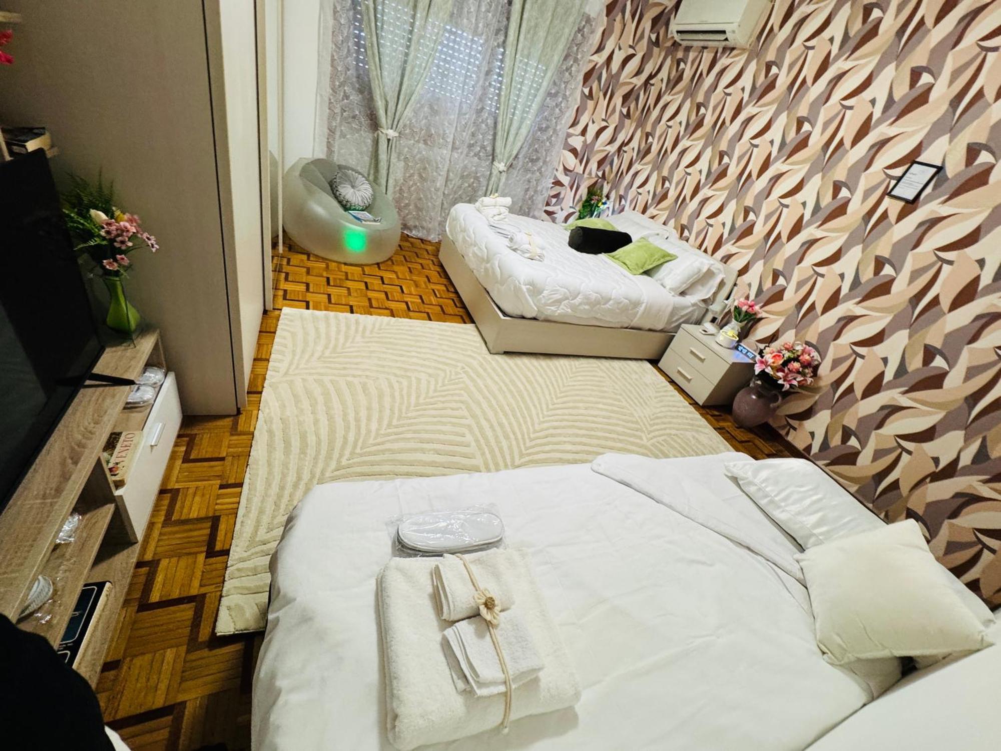 Homestay Near *
